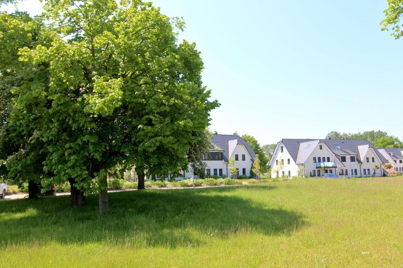 Strandresort Rex Rugia Haus 10 - FeWo 06, inklusive Sauna und Schwimmbadnutzung im AHOI Sellin Lobbe Exterior foto